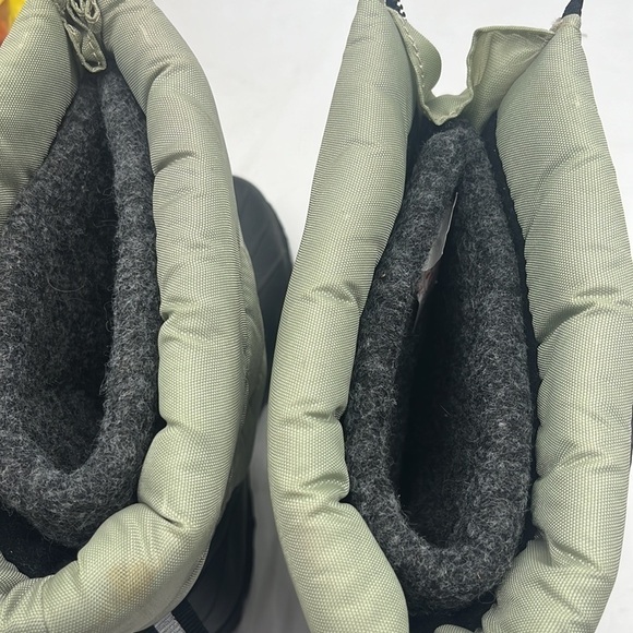 Husky Tan Warm Nylon Rubber Wool Winter Boots Size 7 WRB4282G - Picture 4 of 8